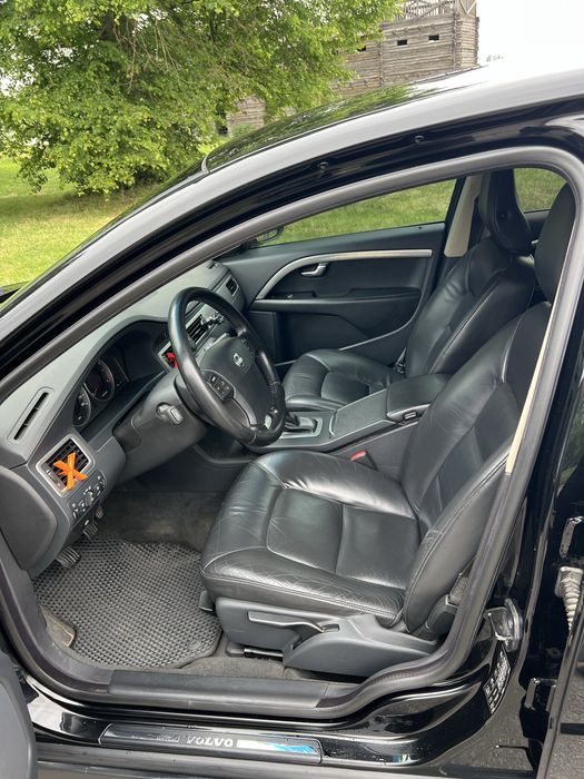 Volvo v70 2009 рік 2.0D
