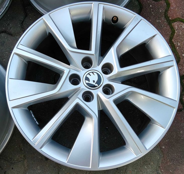 Alufelgi 17 5x100 Org Skoda Kamiq Rapid Scala Fabia VW Polo T-Cros Seat Ibiza Audi A1