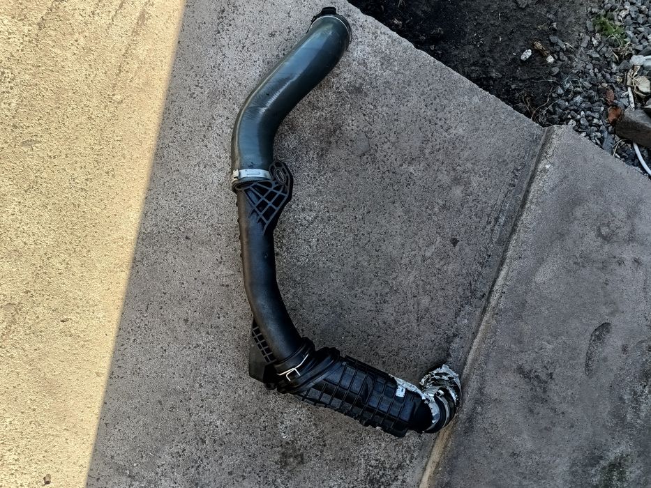 Патрубок інтеркуллера 144609034R 1,5 dci Dacia Renault Lodgy Sandero D