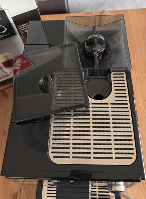 Ekspres do kawy Melitta CI Touch czarny F630-102