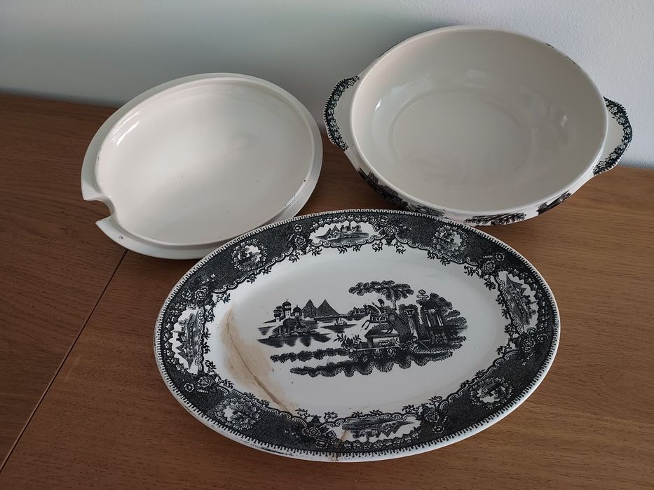 Terrina + Travessa Porcelana Sacavém Estátua