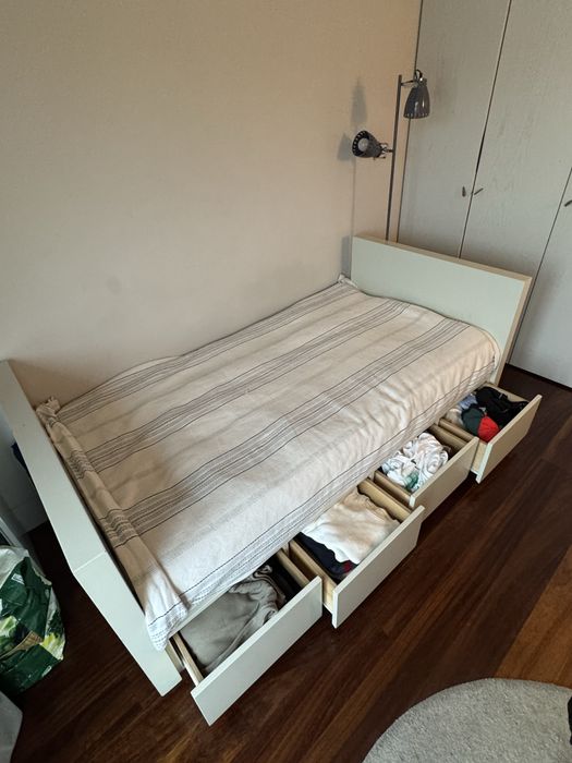 Cama individual em madeira com 4 gavetas + colchão viscoelástico