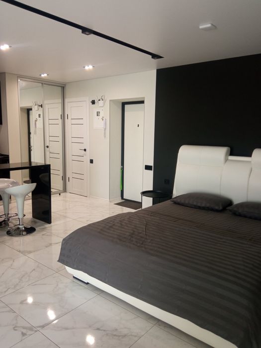 Новый 2-х комн. люкс в центре.С ОТОПЛЕНИЕМ .95 квартал.