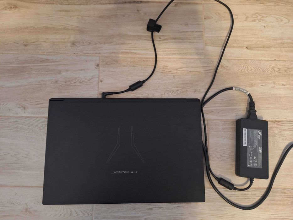 Laptop Medion Erazer Beast X25 | 32GB RAM | RTX 3080 16GB | RYZEN 9 5900HX