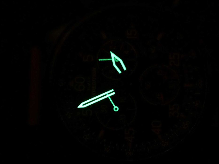 Timex Expedition Tw4B12300 с хронографом и с подсветкой Indiglo