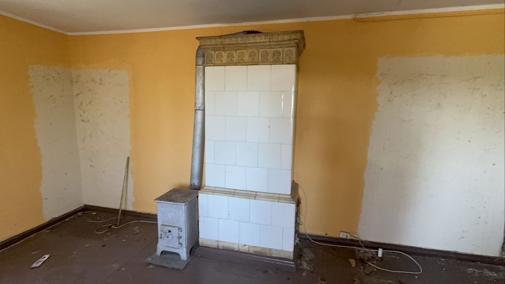 Piec kaflowy kaflak zdobiony kominek