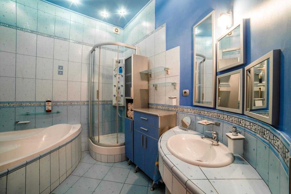 Продаж 3 кімнатної квартири, ближній центр, вулиця Мечнікова, місто Львів