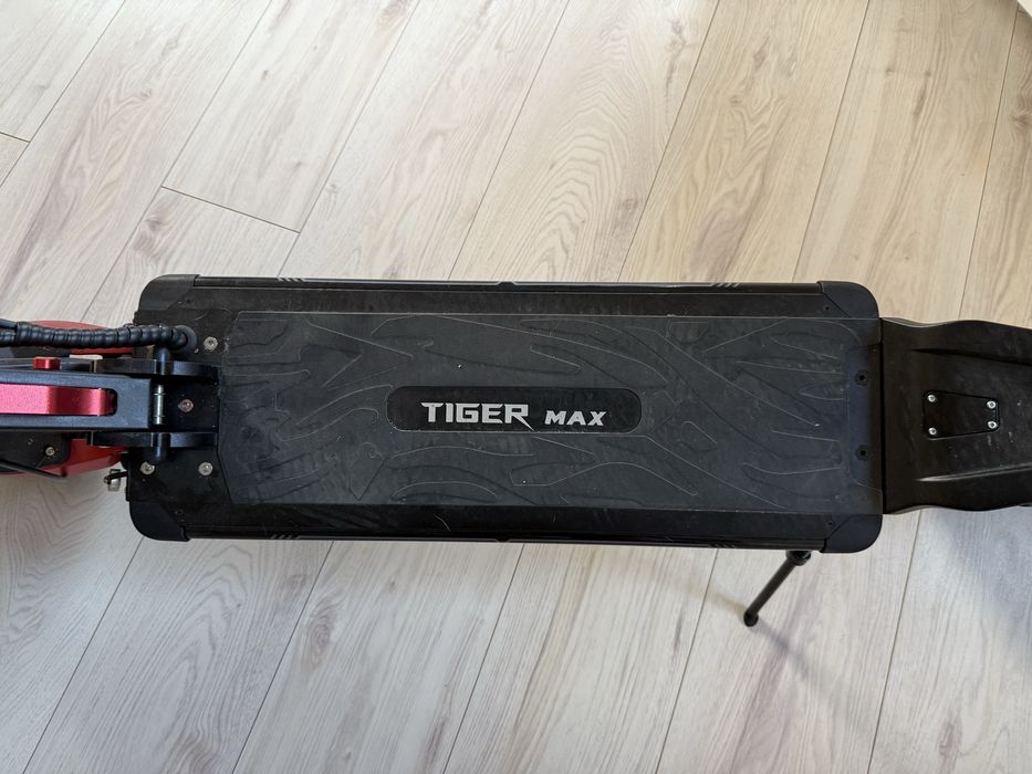 Hulejnoga Hiley Tiger max GTR flame red