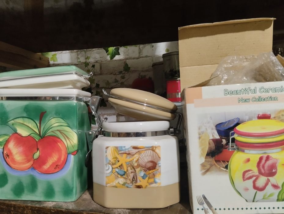 Посуда кухонная разная