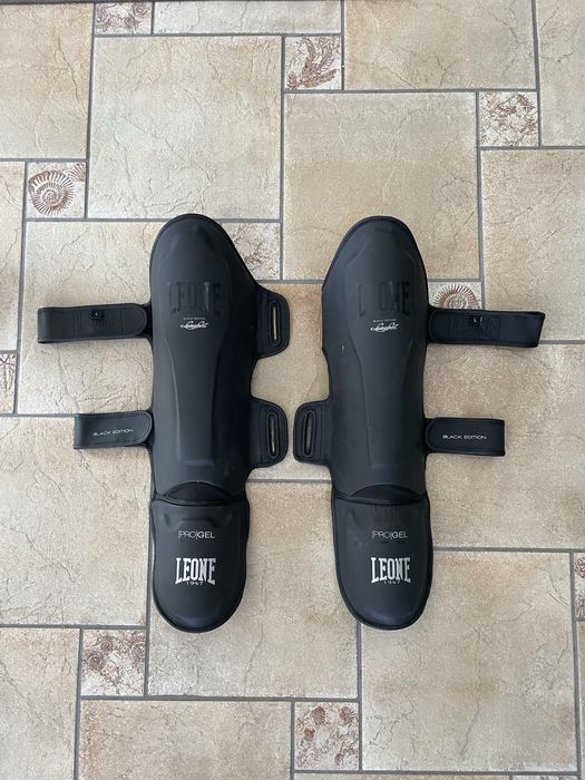 Caneleiras desportos de combate Leone