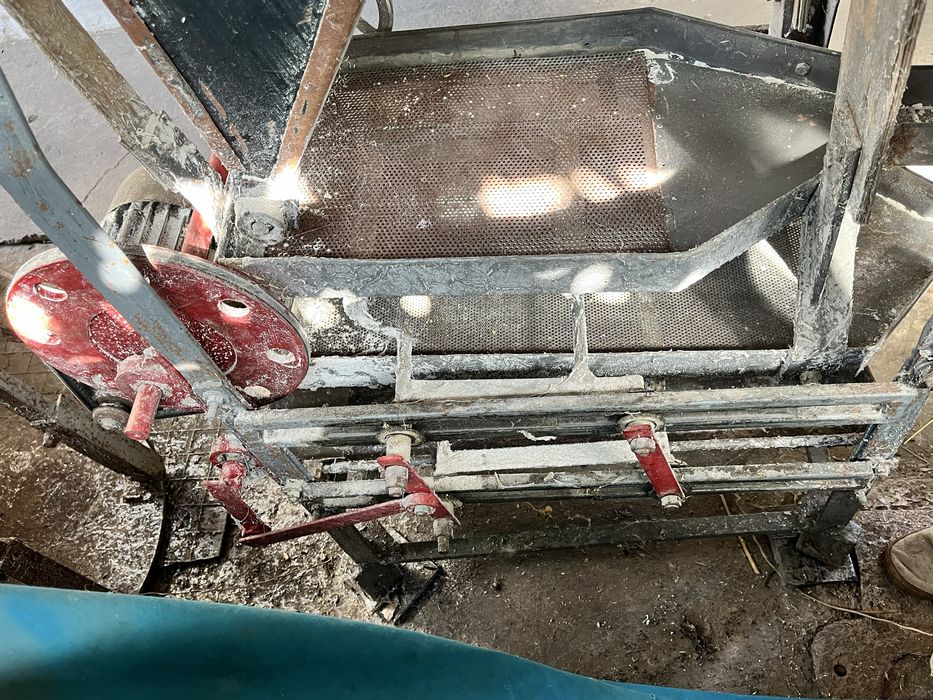 Калібрувальна машина для виготовлення крупи із електродвигуном