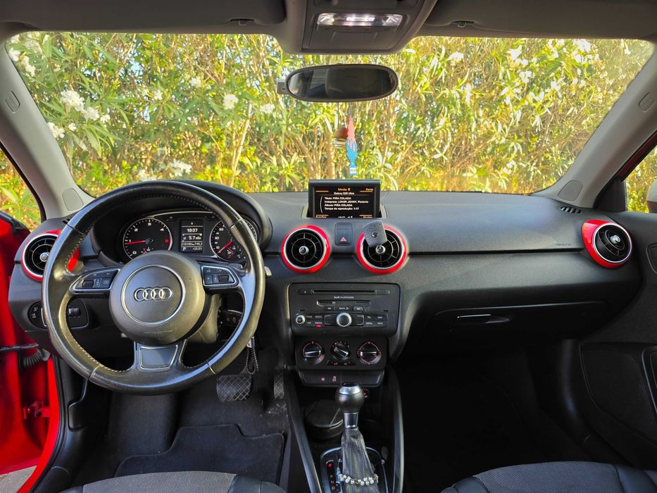 Audi A1 1.6 TDI Advance S-Tronic
