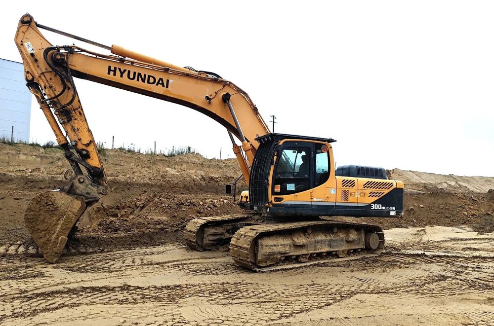 Hyundai Robex 300 NLCA -9  szerokość do transp 3m