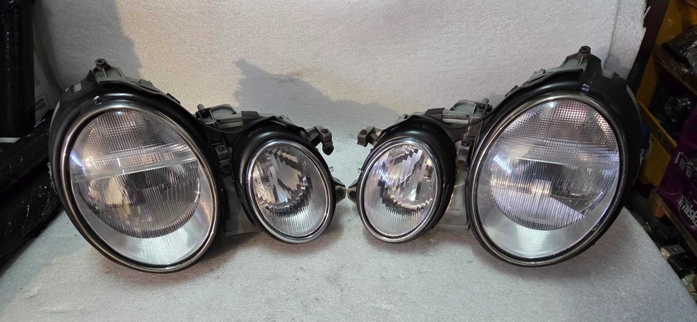 Lampa przód Mercedes CLK W208 Xenon żarnik przetwornica