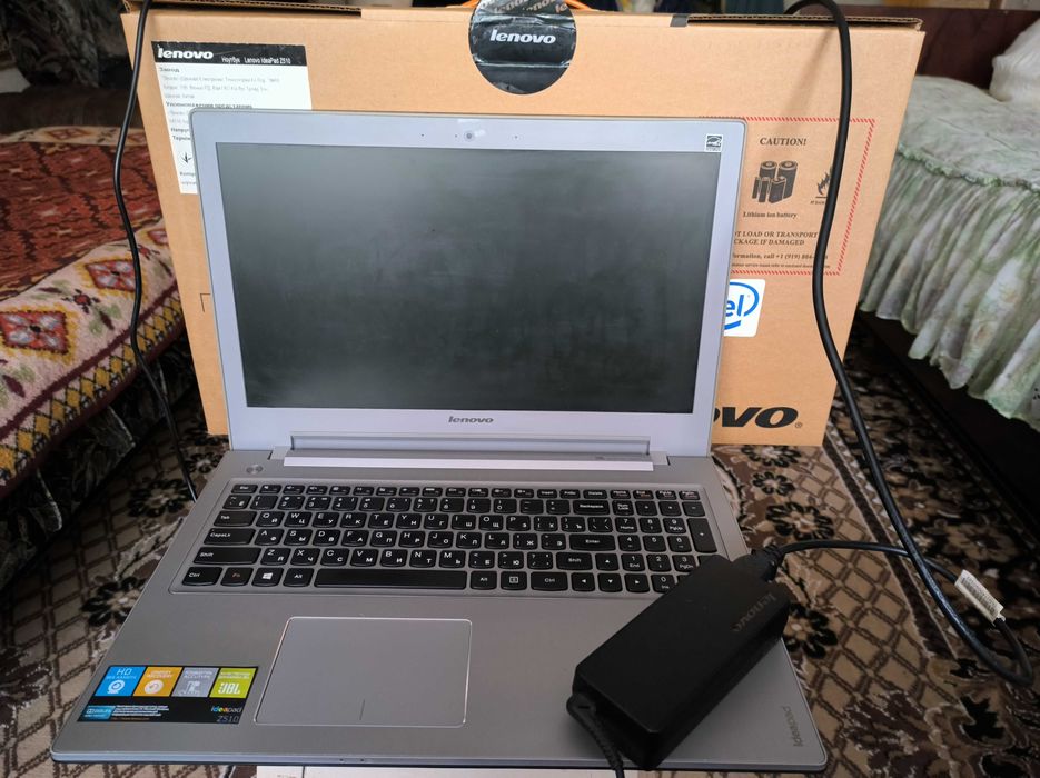 Lenovo ideapad z510/i5-4200M 2.5Ggz/Gt740m 2GB/16 Ram/SSD 512.