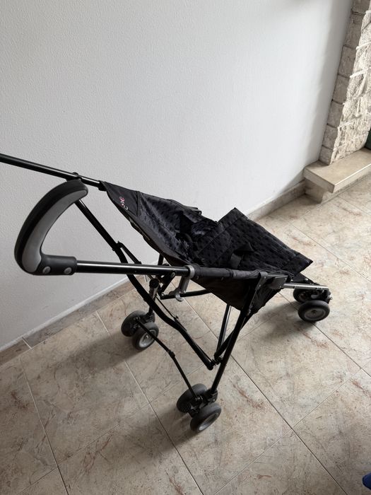 Andador mais carrinho bengala