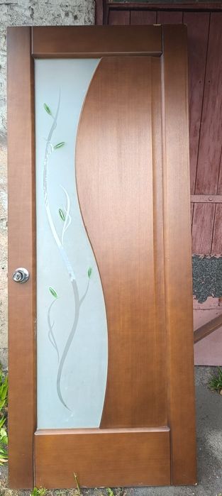 Продам міжкімнатні двері у хорошому стані