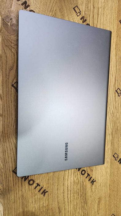 Samsung Galaxy Book S SM-W767V Snapdragon 8CX / 8GB /256GB / LTE