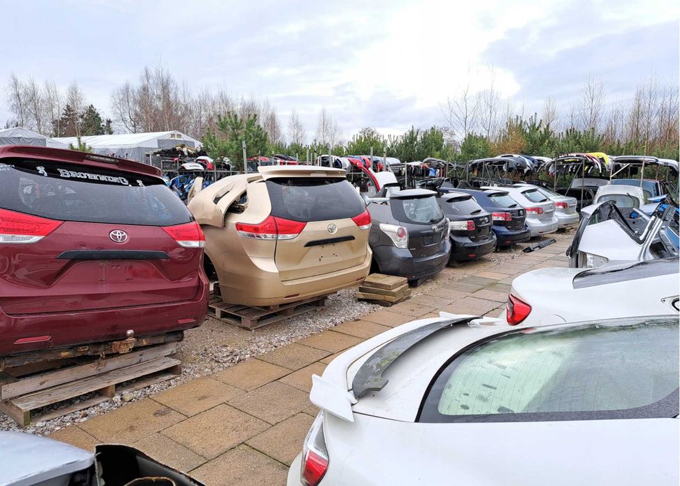 Крило крила різні моделі Toyota BMW AUDI Mercedes разборка
