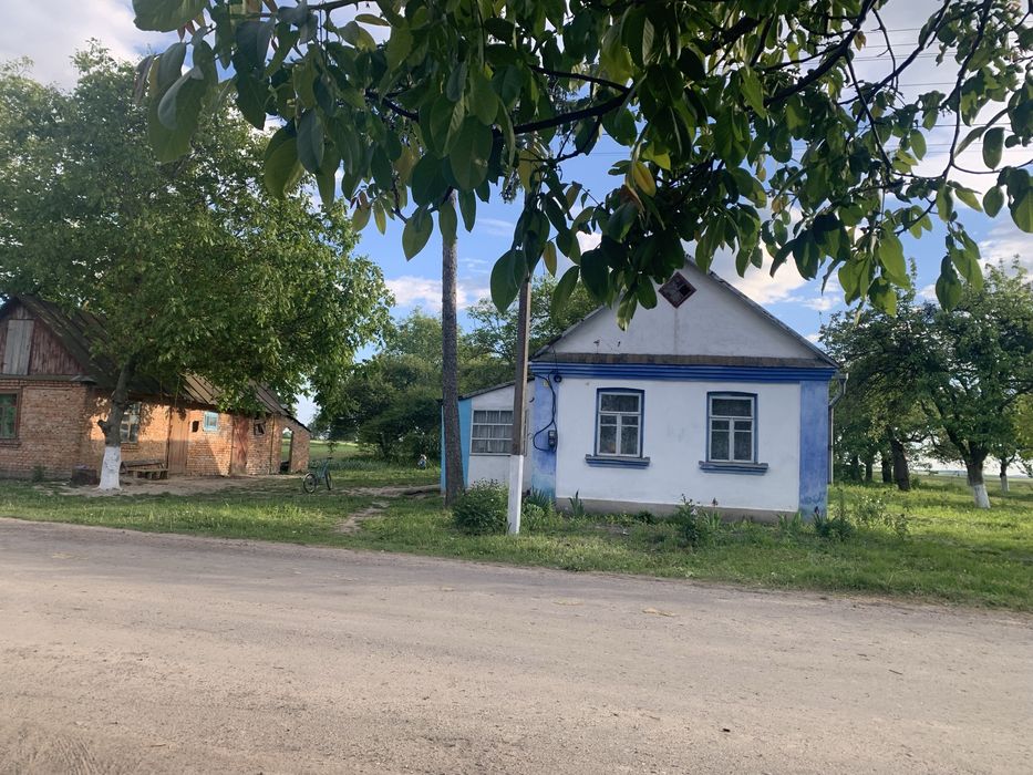 Продам будинок с. Довгошиї