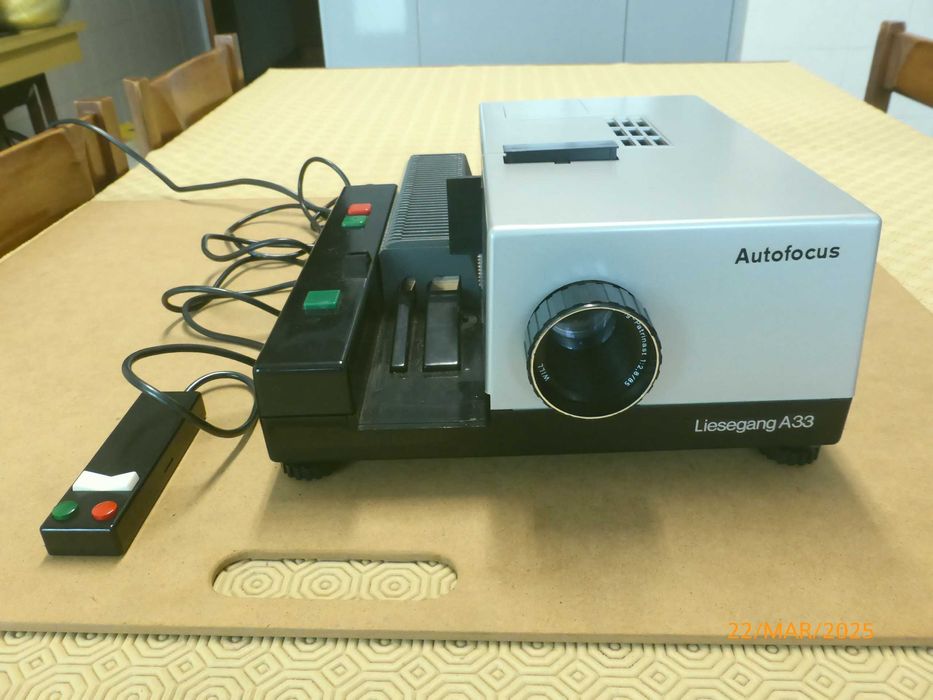 Projetor de slides Liesegang A 33 como novo