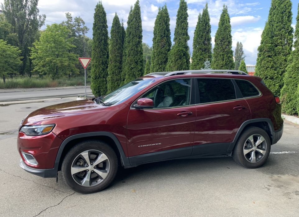 Jeep Cherokee limited 2019 р. Обʼєм 2,0 л