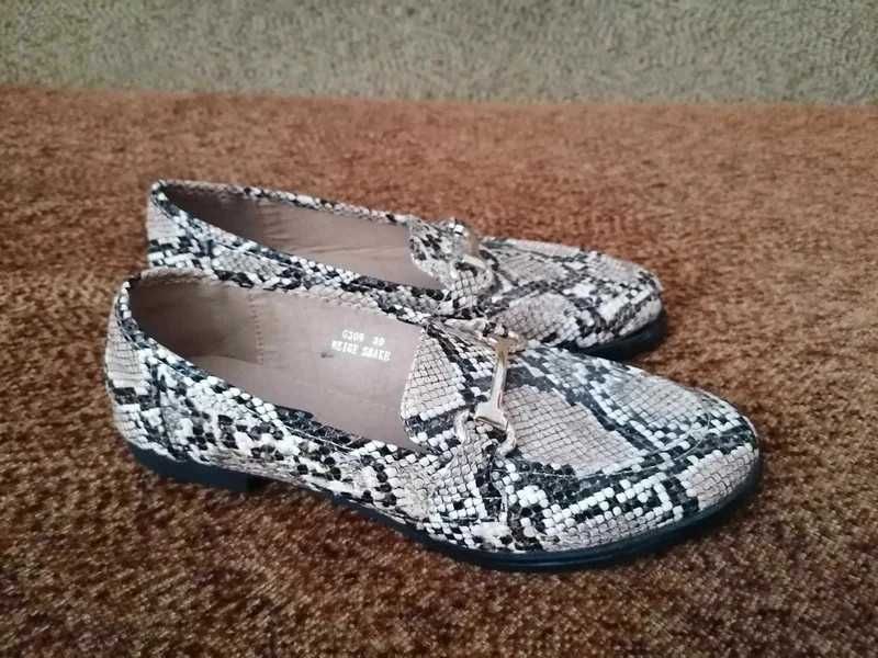 Buty imitacja skóry węża, Nowe, rozmiar 37