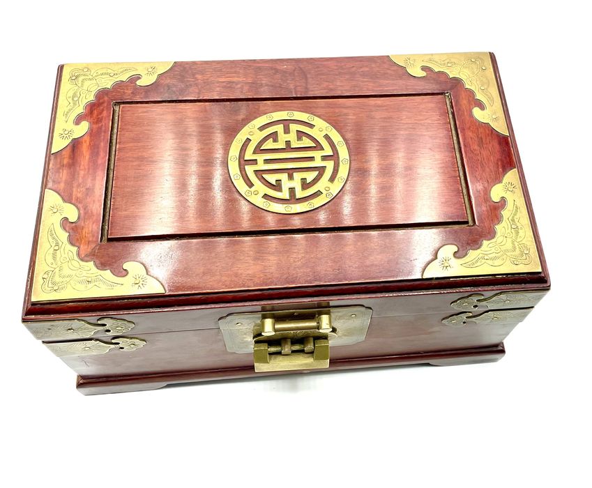 Caixa, Guarda Joias antigo chinês, oriental, pau rosa