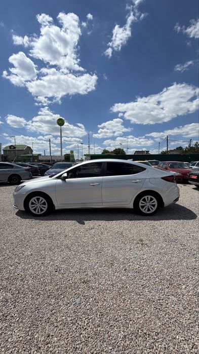 Hyundai Elantra Хюндай Елантра 2020 р 2.0 бензин AКПП Обслугована