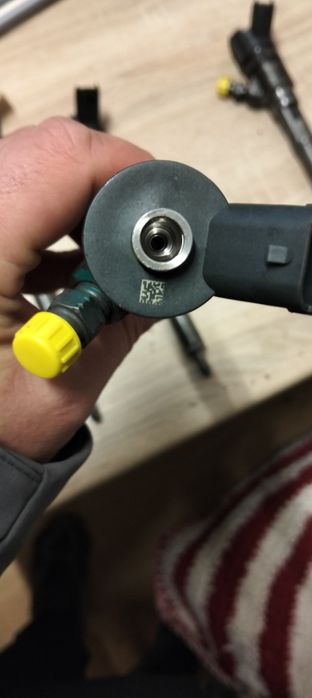 Комплект форсунок та ТНВД