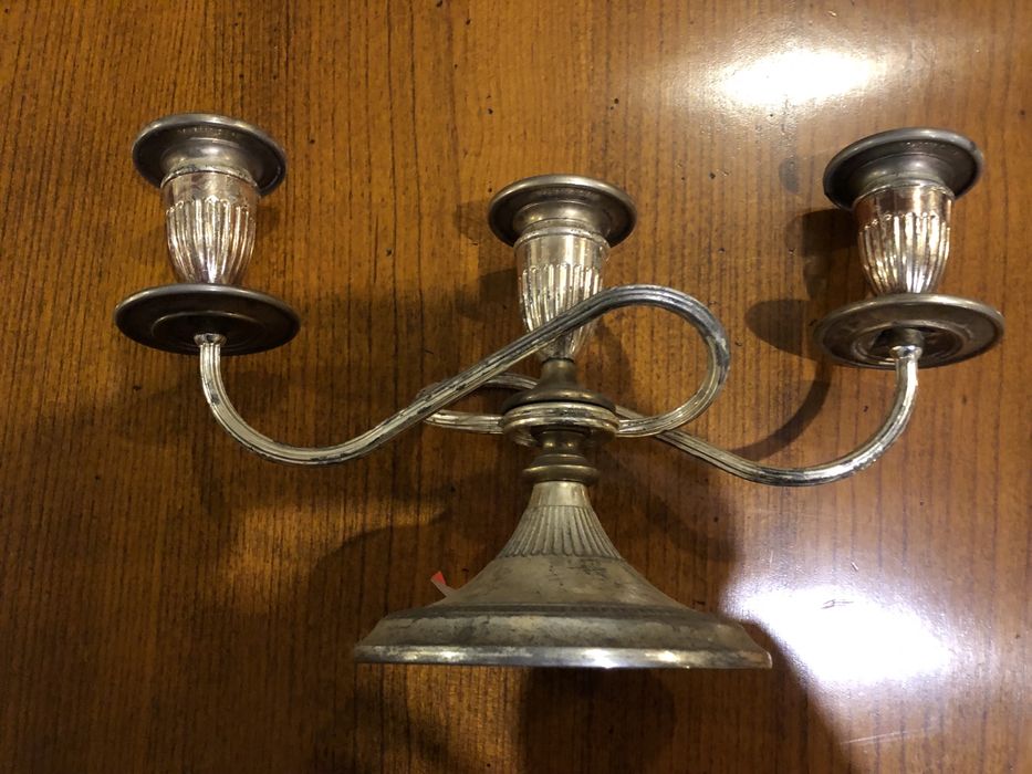 Swiecznik mosiężny