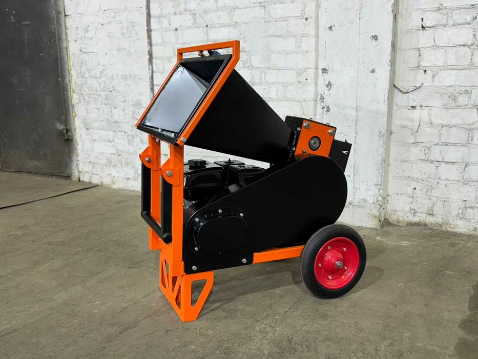 Дробилка веток,дробарка гілок ДВ60Б