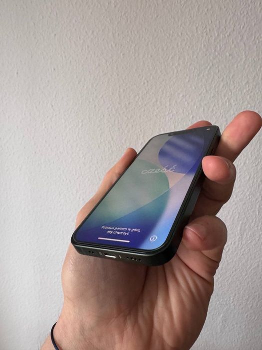 Продам iPhone 13 mini в хорошем состоянии на 128 ГБ АКБ 98% без торга