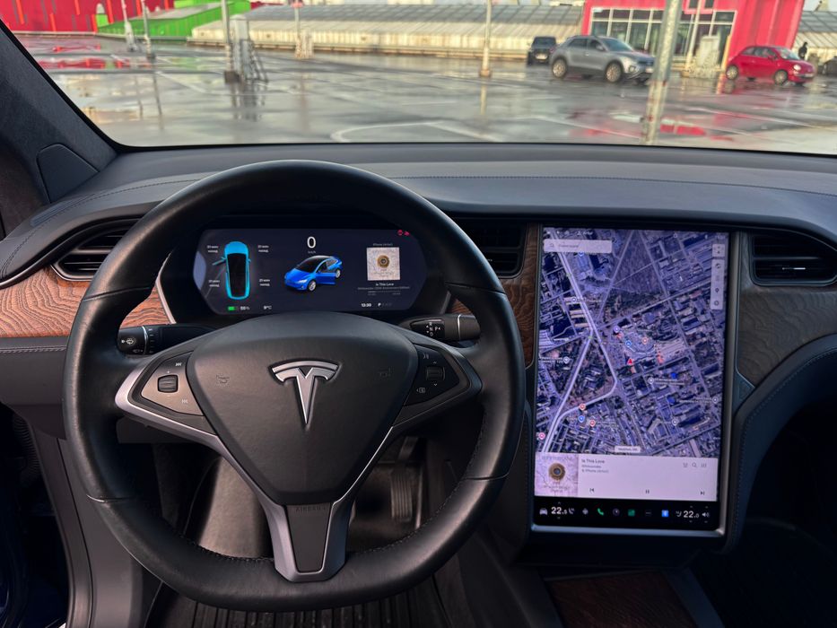 Tesla Model X Longe Range Plus 100 kWh Dual Motor (525 к.с.) AWD