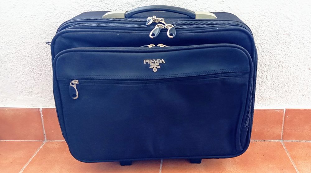 Laptop Trolley.471721495065405440