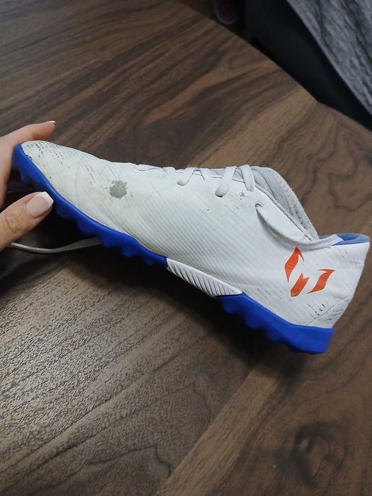Halówki adidas białe