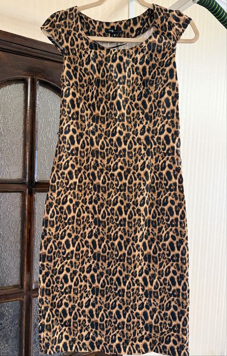 Продаж суконь ДВІ