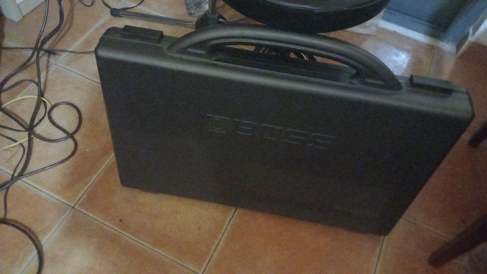 Pedaleira de efeitos rara!BOSS ME-X