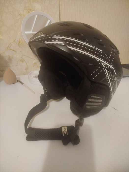 Шоломи лижні 55-56 розмір