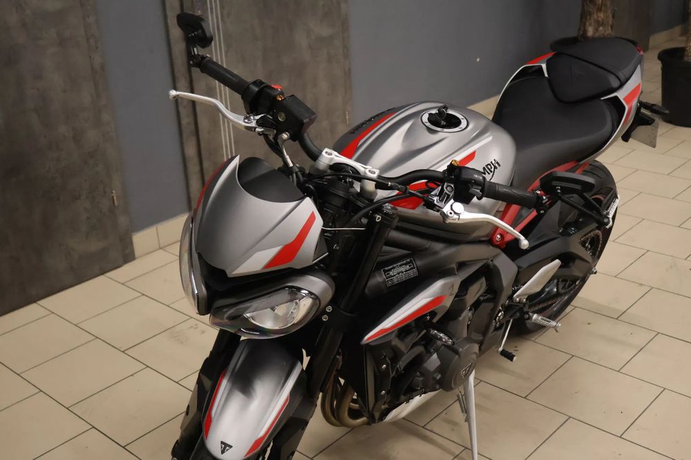 Triumph Street Triple 765 R Jak Nowy! Km Przebiegu Rs