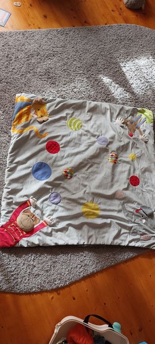 Розвиваючий коврик для малюків