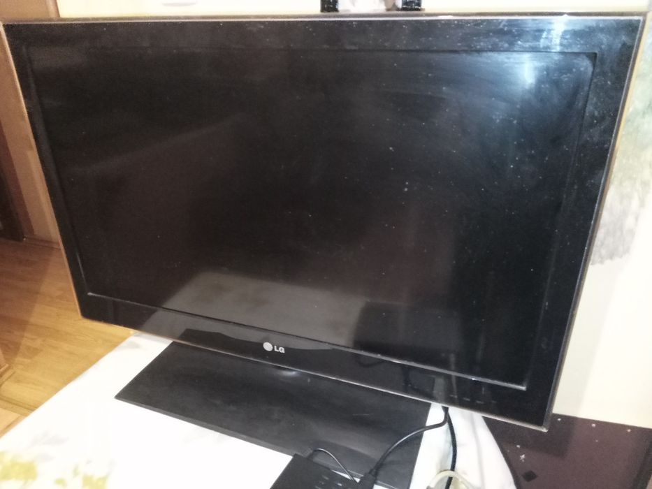 TV LG 32" Uszkodzony ale działa 
45
 zł