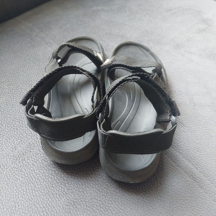 Sandały czarne dla dziecka, Roz. 28