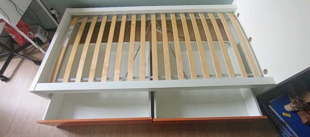 90x200 cm, Estrutura de cama MALM com Estrado de ripas LÖNSET e 2 Gavetões adaptados