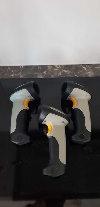 Czytniki kodów kreskowych laserowe USB - 4 szt. - sprawne