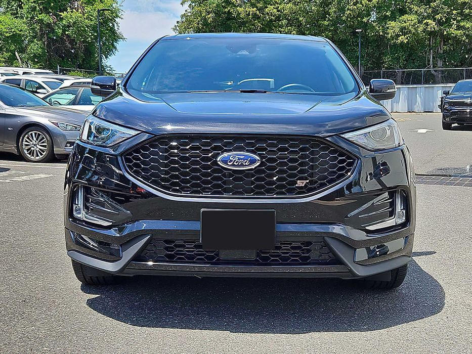 Ford Edge      2023