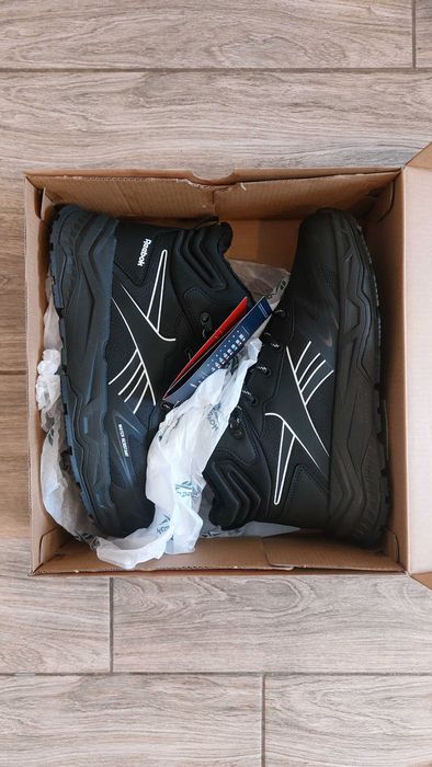 Nowe zimowe męskie buty Reebok Snow Stride Rozmiar 40