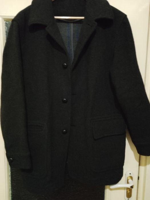 Полупальто зимнее р-р М 70% шерсть мужское