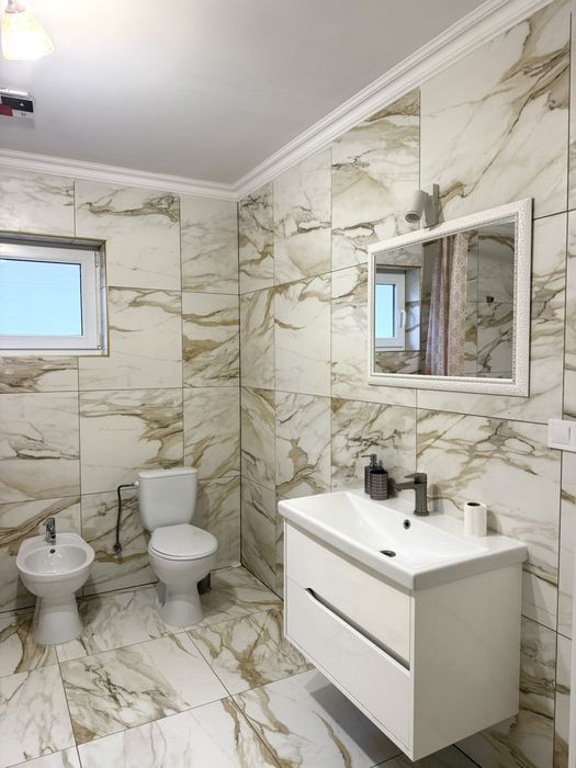 Оренда всього  будинку або половину  будинку