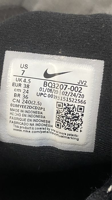 Кросівки Nike оригінал 38 розмір 24 см стелька